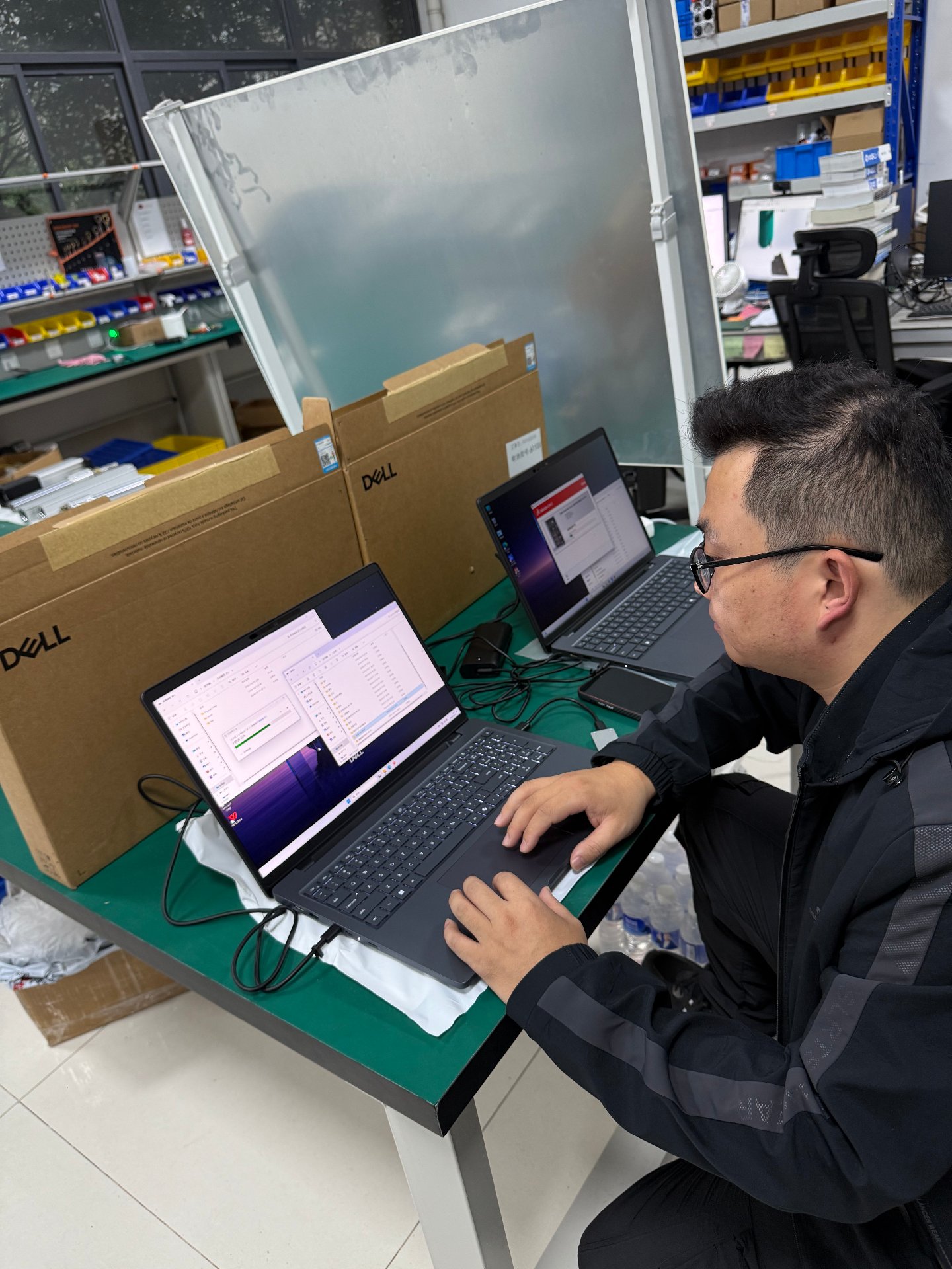 10月新增并深化三家政企合作单位：信创服务器、图形工作站、教育终端落地合肥